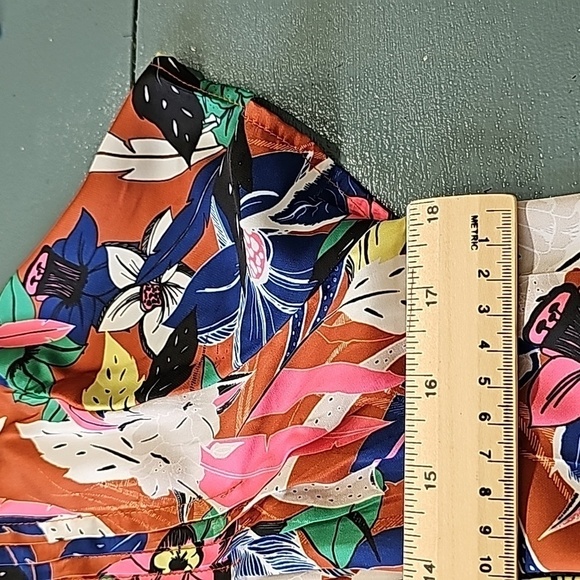 DOLAN adorable little blouse cap sleeves.  Gathered at the top.‎ XS - Picture 11 of 15